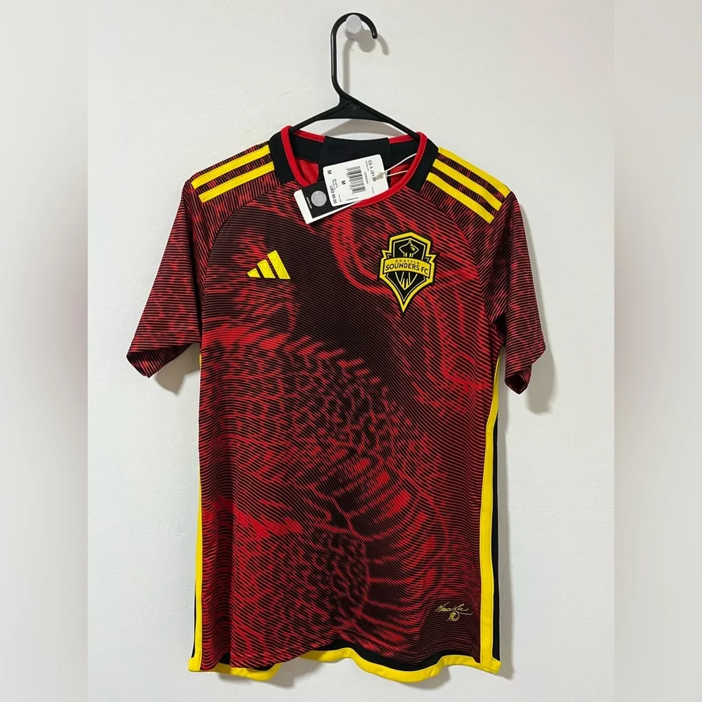New Adidas Seattle Sounders FC Bruce Lee Soccer Jersey Womens Black Red HU1380 - Picture 2 of 9
